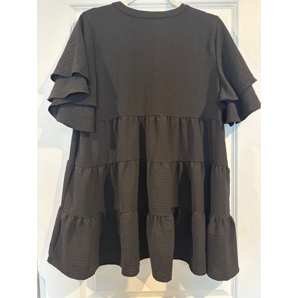 Zenana Black Tiered Ruffle Babydoll Tunic Top Short Flutter Sleeve M Boho - Picture 3 of 7